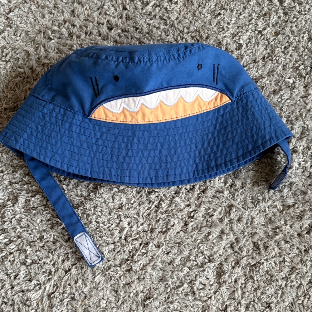 ✨5/$15✨Carter’s Toddler Shark Sun Hat | Blue | 12-18m